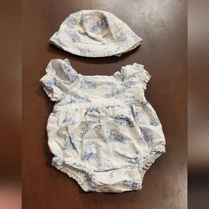 Gap baby girl 0-3 month romper + hat